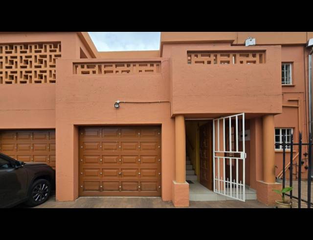 3 BEDROOM TOWNHOUSE FOR SALE IN BRACKENDOWNS